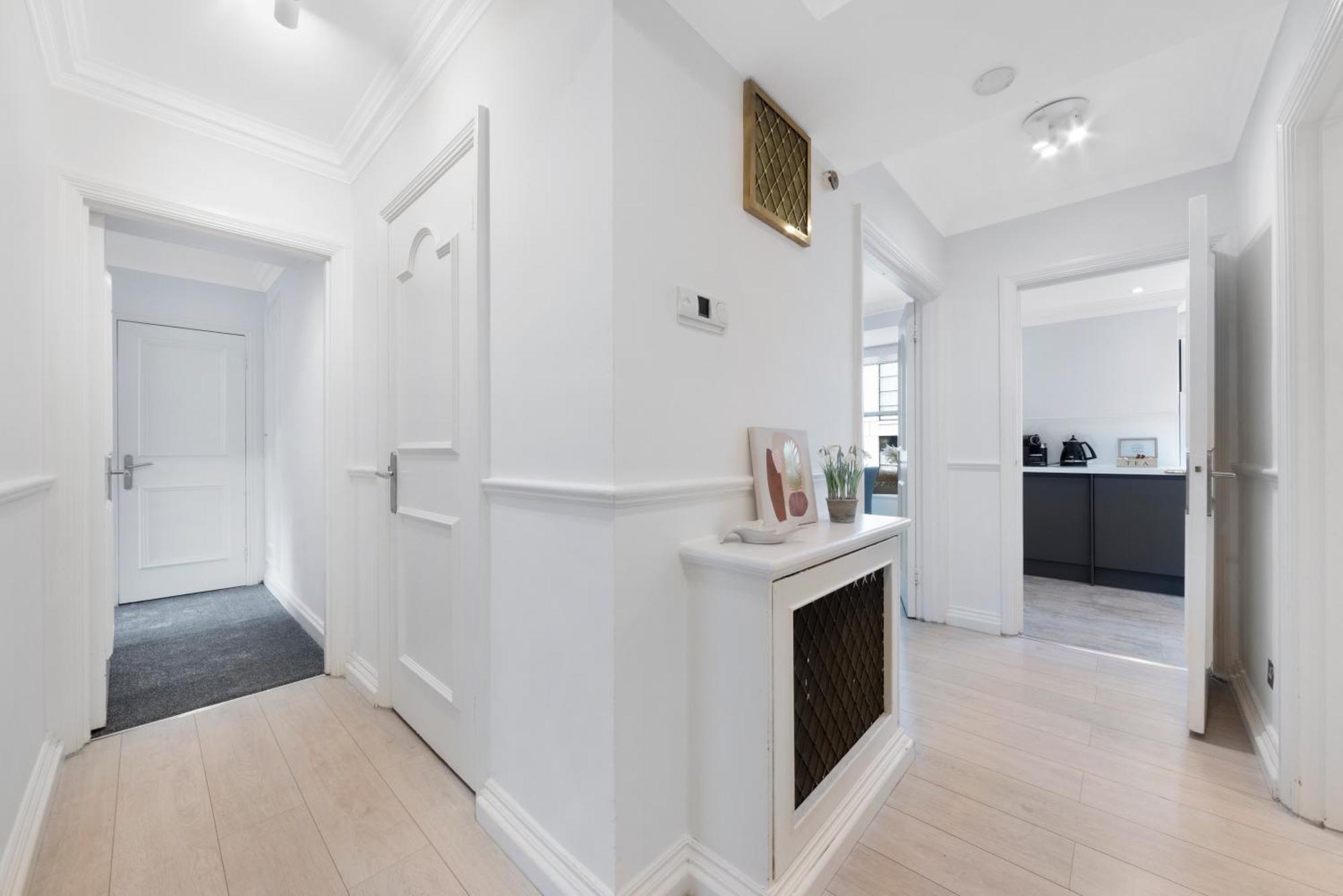 Luxury 2 Bed In Mayfair! Apartment