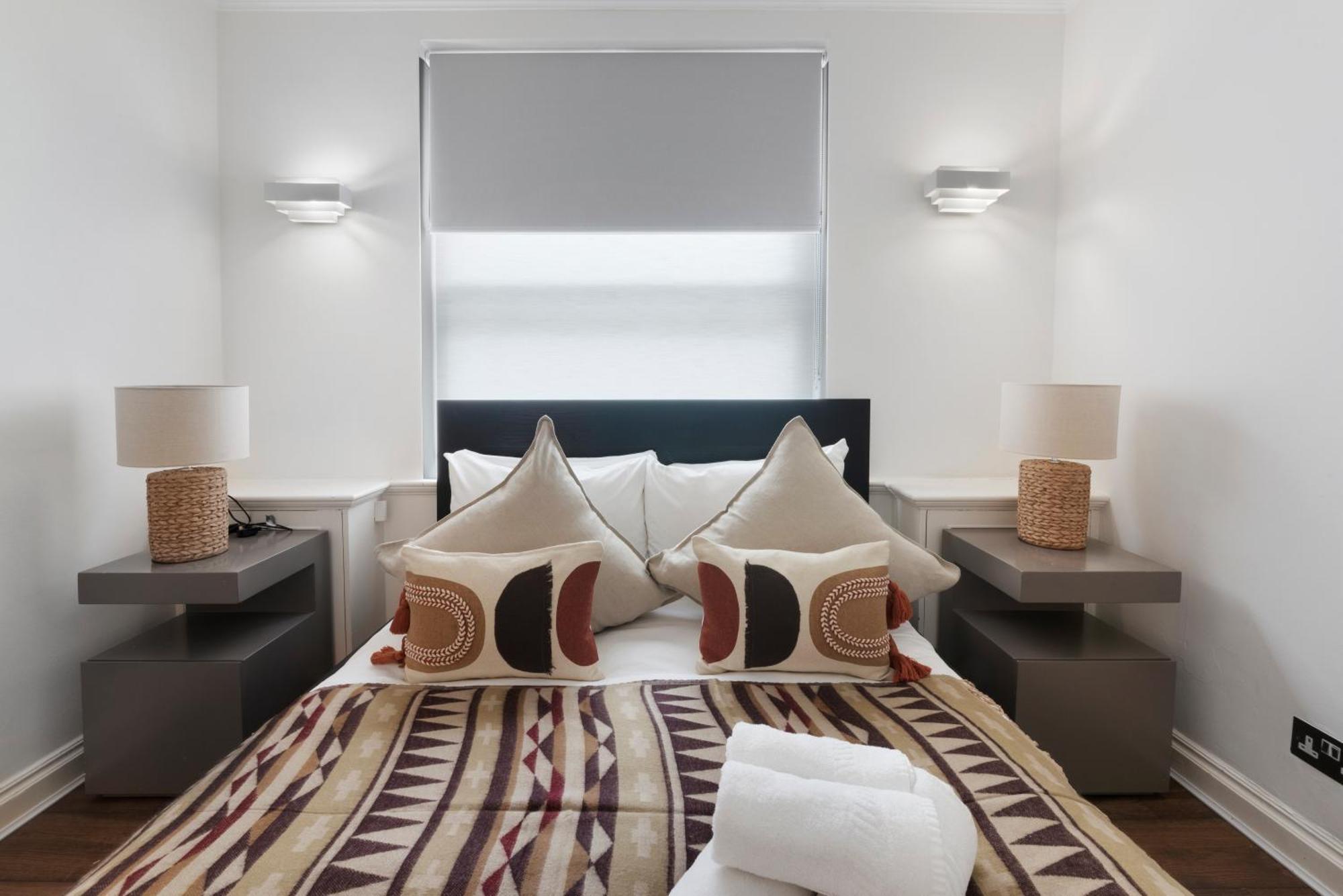 Luxury 2 Bed In Mayfair! Apartment