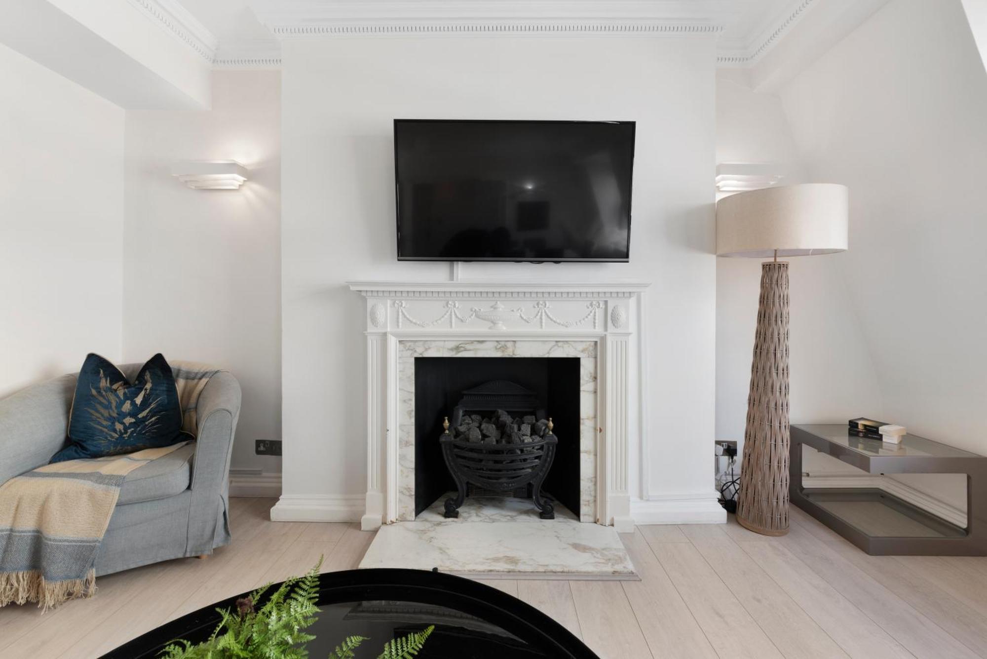Luxury 2 Bed In Mayfair! Apartment *