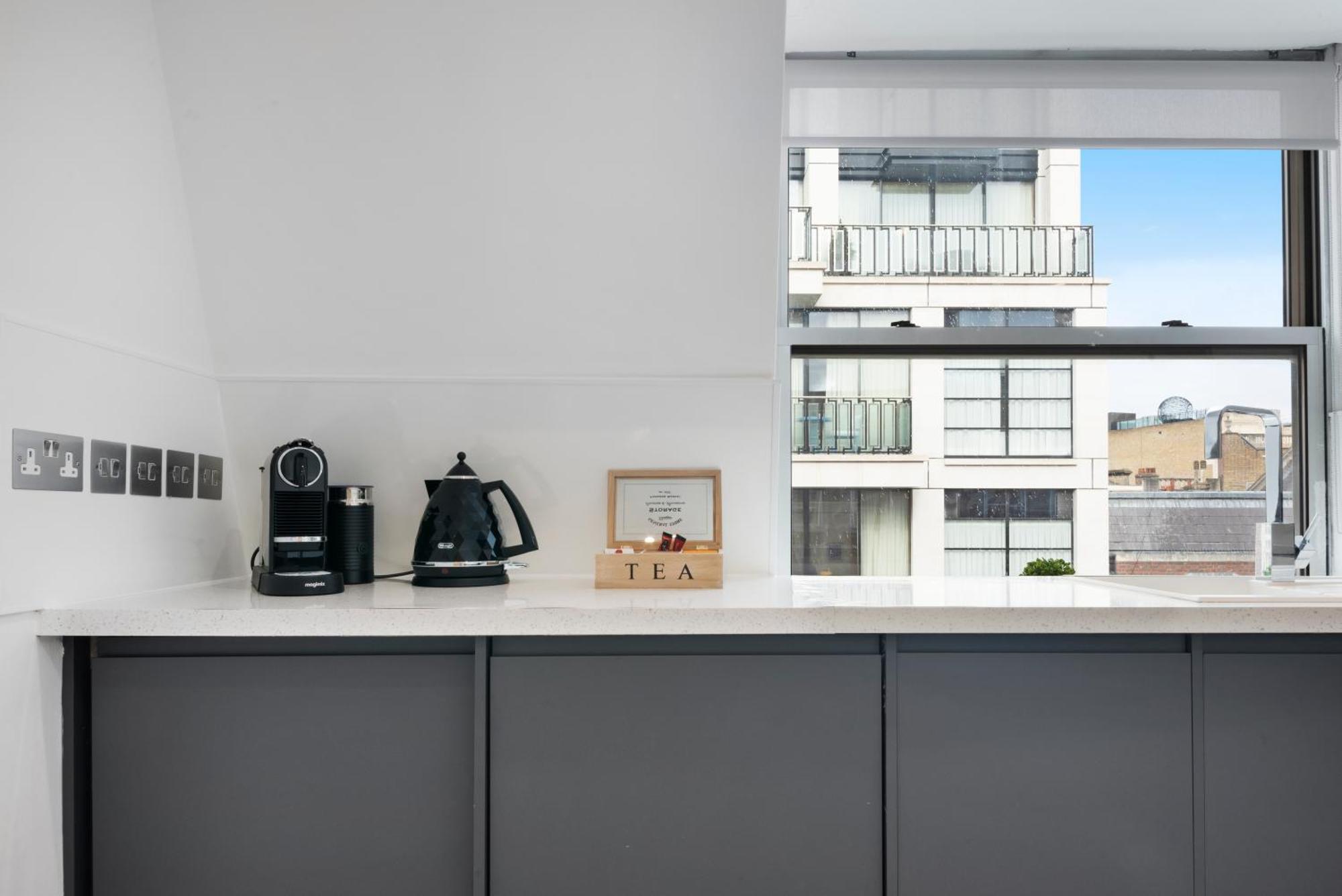 Luxury 2 Bed In Mayfair! *